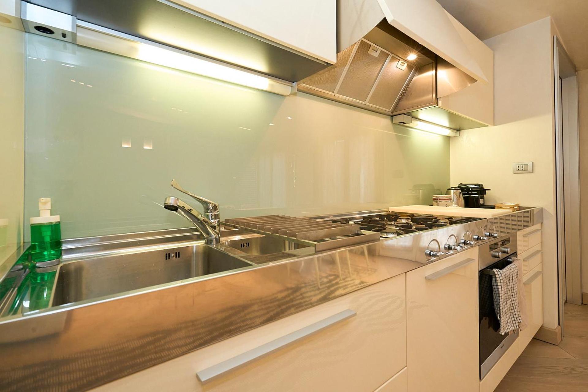Apartment Luxury House - 2 Minutes Walk From Station *